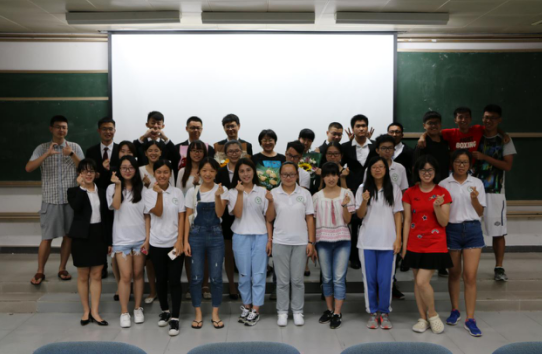 团委主办的团委学生会换届大会