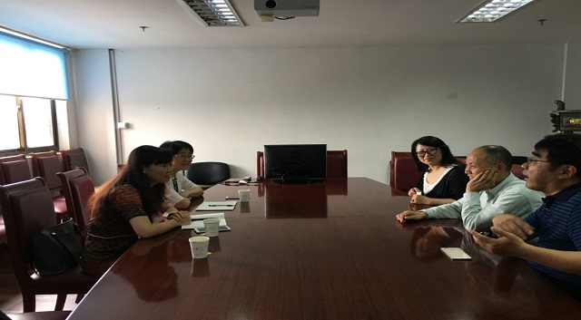 孙时进主任等进行交流