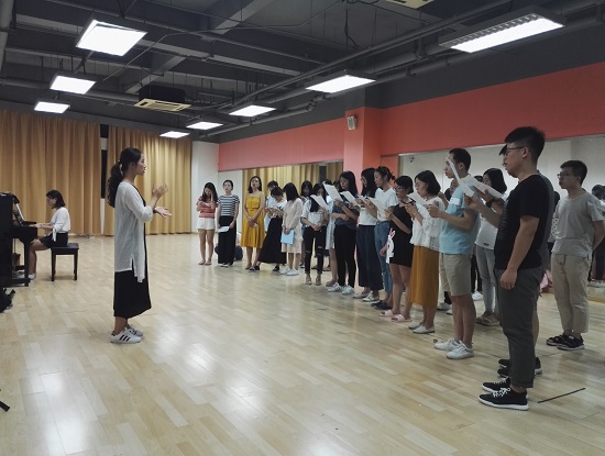 联队成员在进行集训