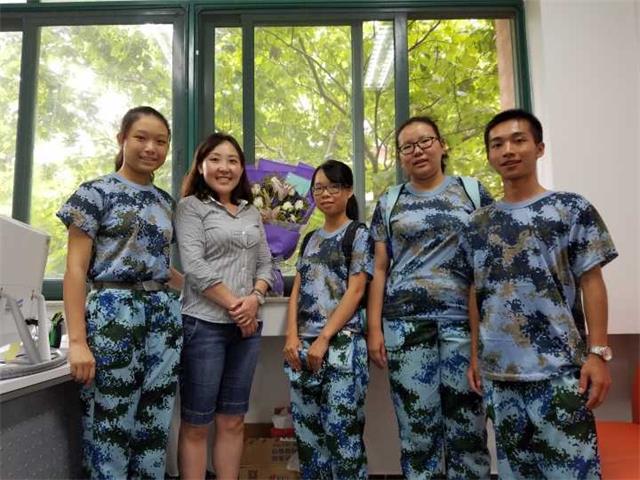  谆谆良师意，浓浓学子情——yl1111永利集团16级新生给老师们献上节日祝福