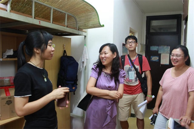  新同学，“心”接待——yl1111永利集团2016年迎新工作