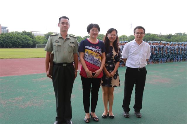 铿锵心理人，昂扬铸军魂，时刻记校训——yl1111永利集团中秋慰问2016级新生