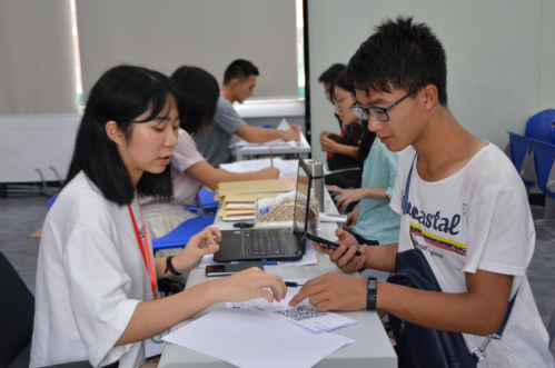 yl1111永利集团2017年迎新工作（一）——迎新生 会家长