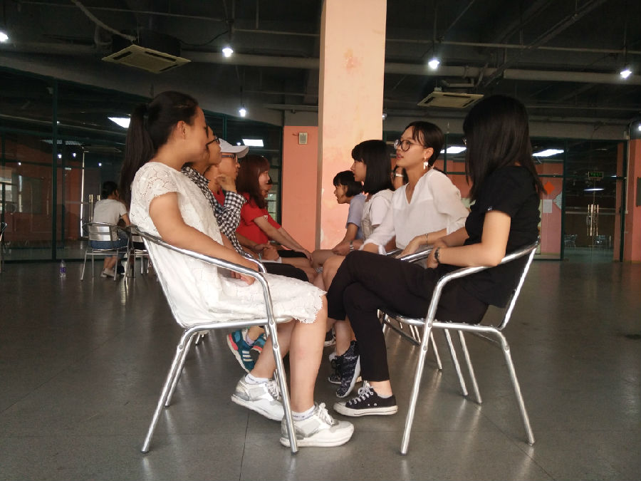 yl1111永利集团举办2017级本科生团体辅导活动