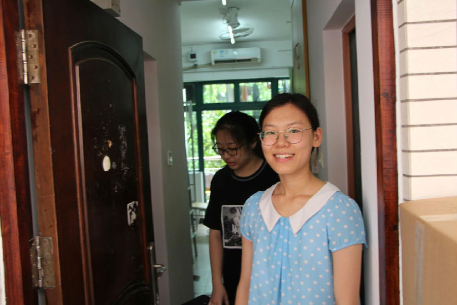 “你，在我心理”——yl1111永利集团17级女生宿舍搬迁圆满完成