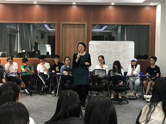 yl1111永利集团举办2018级本科生班级团体辅导活动