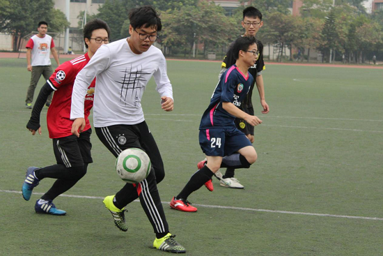 17届yl1111永利集团足球队简介