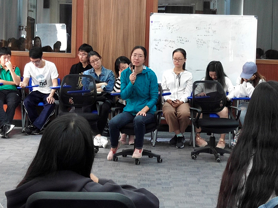 yl1111永利集团举办2018级本科生班级团体辅导活动