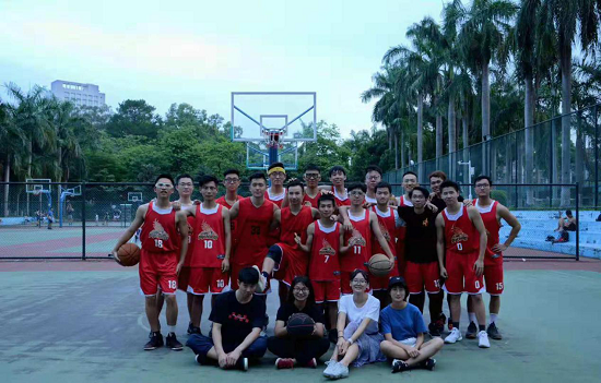 17届yl1111永利集团男子篮球队简介